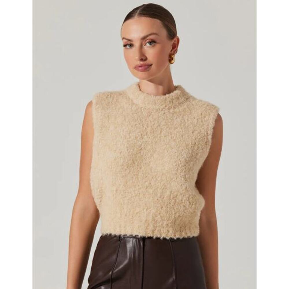 ASTR chunky Edlyn cream sweater‎ vest